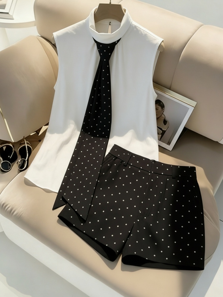 Old Money Tailored Shorts & Ve - огляд і ціна Sewing Vest